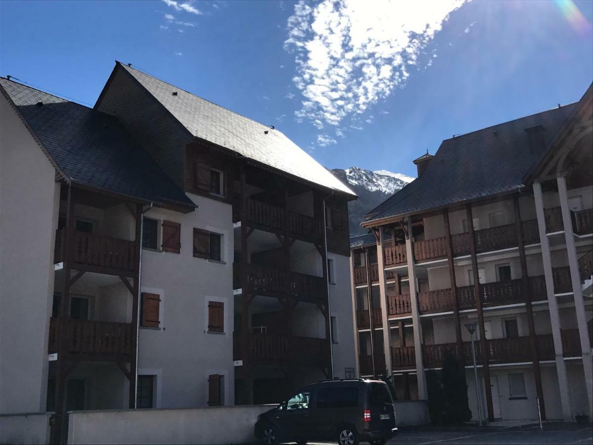Appartement tt confort au cœur des montagnes avec vue sur les montagnes wifi Luz-Saint-Sauveur Extérieur photo